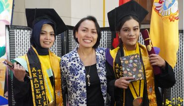 Wisudawan Berprestasi Memiliki Kesan Tersendiri Terhadap UKWMS-Kampus Kota Madiun